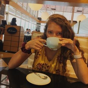 Meet your Posher, Cali